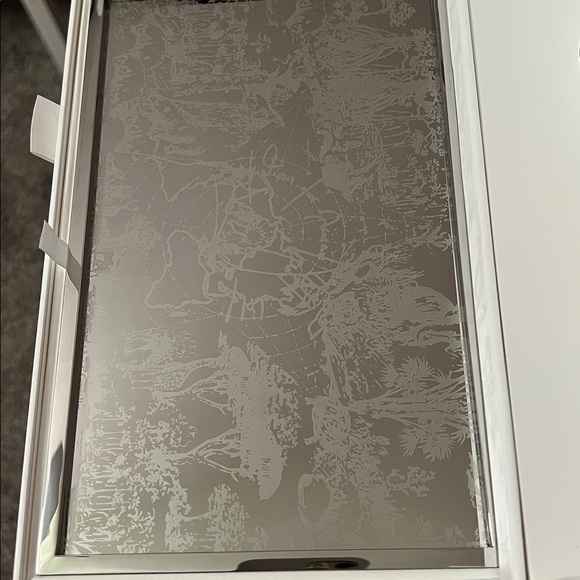 Host Pick💖 Dior Candle Set with Mirror Tray and Lid Each Candle is 8.8 oz - Picture 10 of 10